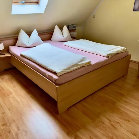 Ferienzimmer Direkt Am Konukevi